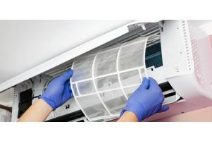 Vệ sinh máy lạnh bao nhiêu tiền? Cần lưu ý những gì?