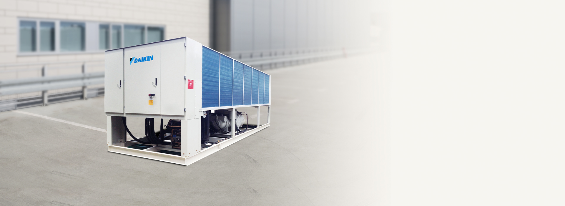 Chiller giải nhiệt gi&oacute; Daikin UAA/UAY-ST3 (R134A)